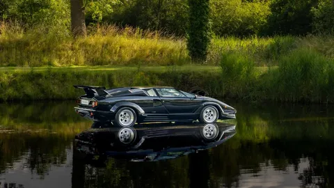 Lamborghini Countach 25th Anniversary — photo 4 of 43