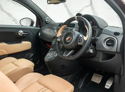 Abarth 695 Edizione Maserati 5