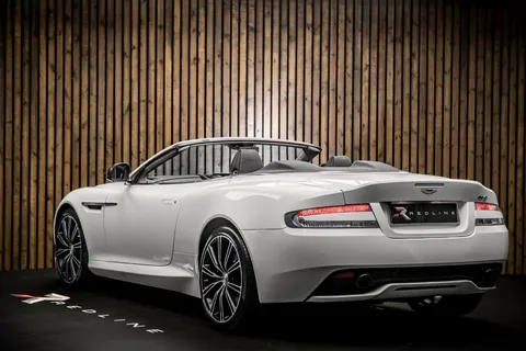 Aston Martin DB9 3