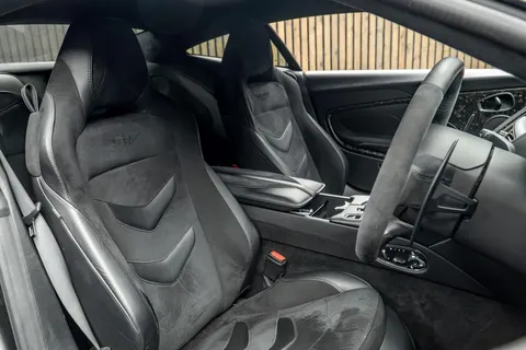 Aston Martin DBS Superleggera — photo 2 of 43