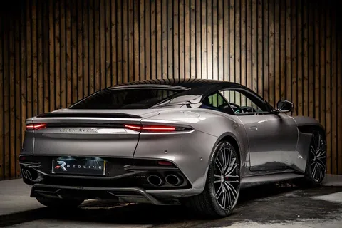 Aston Martin DBS Superleggera 4