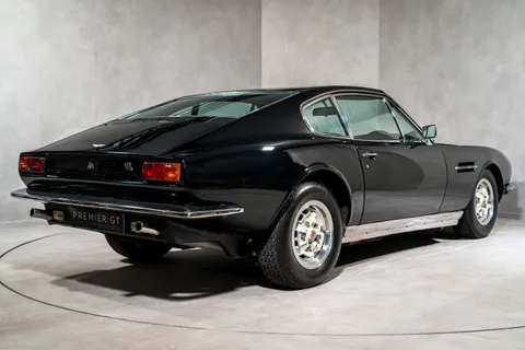 Aston Martin DBS V8 4