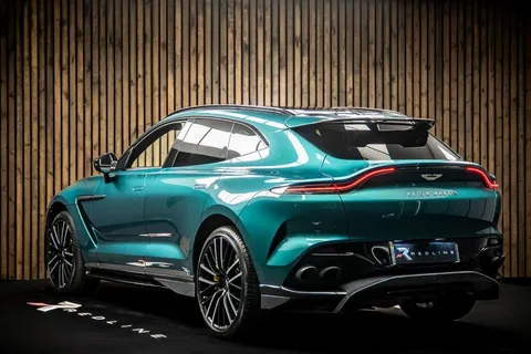 Aston Martin DBX 707 3