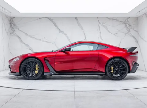 Aston Martin V12 Vantage — photo 3 of 56