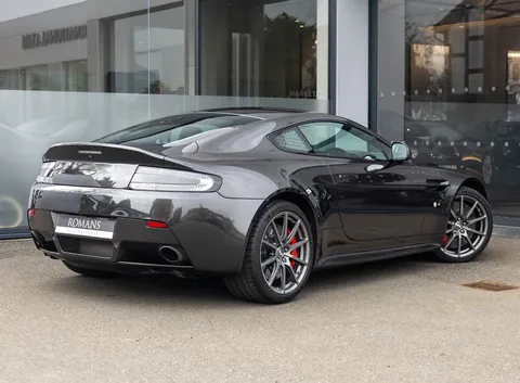 Aston Martin Vantage V12 S — photo 5 of 51