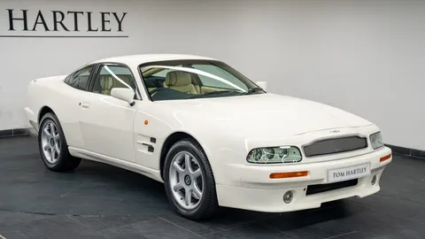 Aston Martin V8 — photo 3 of 24