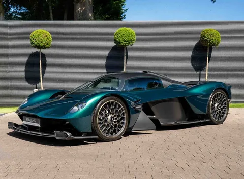Aston Martin Valkyrie 3