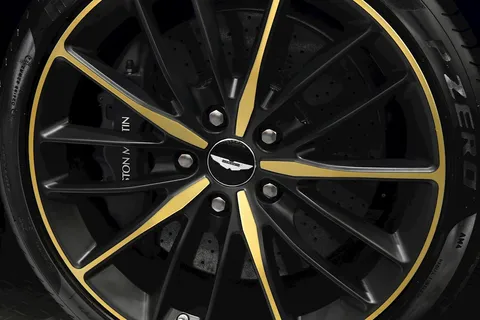 Aston Martin Vanquish V12 Zagato — photo 2 of 55