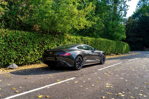 Aston Martin Vanquish — photo 2 of 68