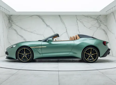 Aston Martin Vanquish Zagato Speedster — photo 3 of 48