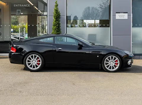 Aston Martin Vanquish S Ultimate — photo 4 of 47