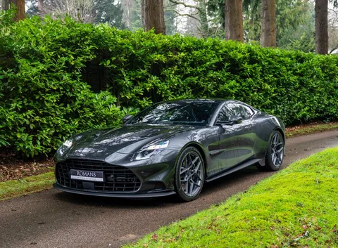 Aston Martin Vanquish V12 — photo 3 of 61