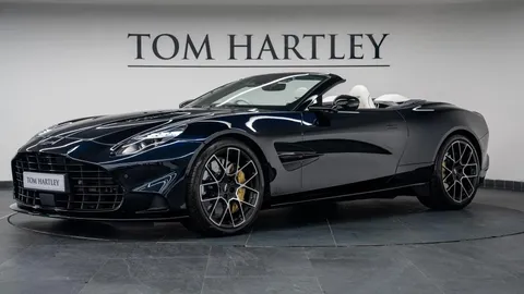 Aston Martin Vanquish Volante 4
