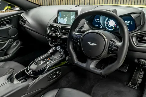 Aston Martin Vantage V8 2