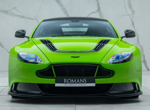 Aston Martin Vantage GT12 5