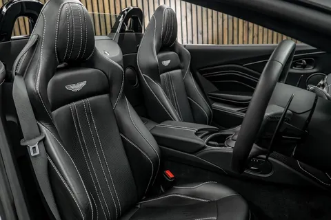 Aston Martin Vantage Roadster 2