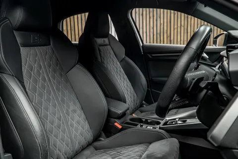 Audi A3 Edition 1 — photo 2 of 43