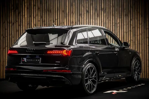 Audi Q7 55 S line 4