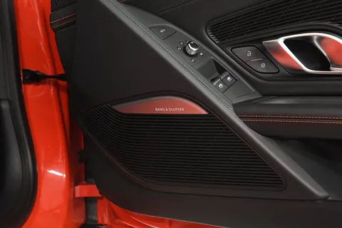 Audi R8 V10 Plus 2