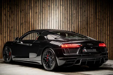 Audi R8 V10 RWS — photo 3 of 44