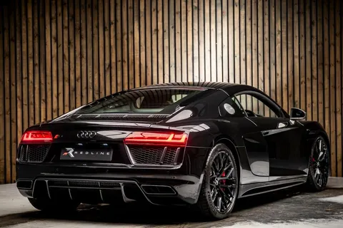 Audi R8 V10 RWS — photo 4 of 44