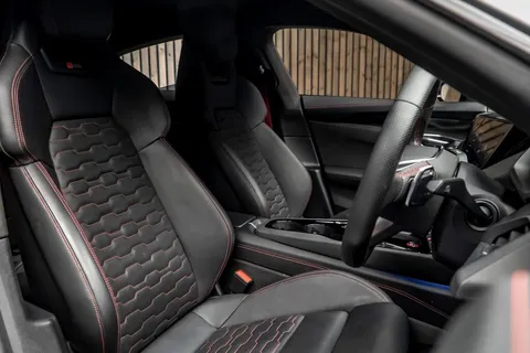 Audi e-tron GT RS Carbon Vorsprung — photo 2 of 46