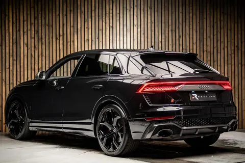 Audi RS Q8 Carbon Black — photo 3 of 47
