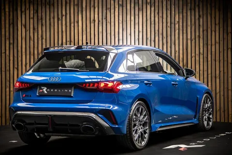 Audi RS3 Carbon Black — photo 4 of 49
