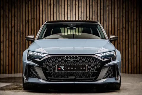 Audi RS3 2.5 TFSI Carbon Vorsprung S Tronic quattro — photo 5 of 51