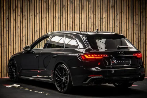 Audi RS4 Avant Carbon Black — photo 3 of 48