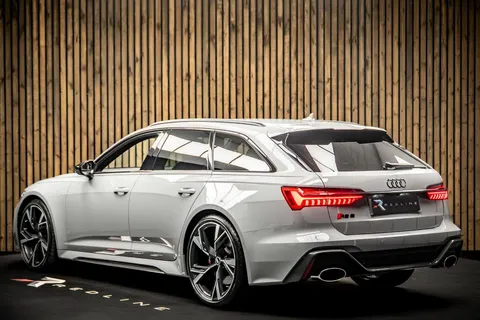 Audi RS6 Avant Carbon Black 3