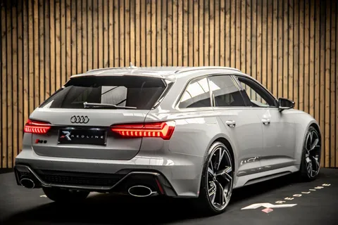 Audi RS6 Avant Carbon Black 4