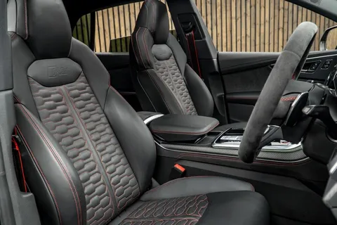 Audi RSQ8 Performance Carbon Vorsprung — photo 2 of 45