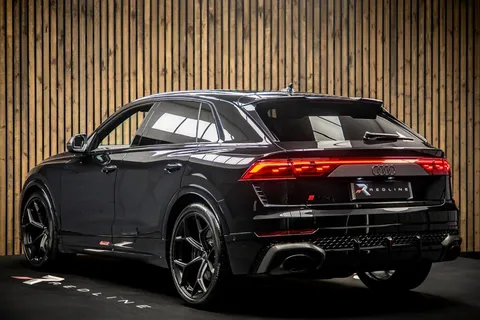 Audi RSQ8 Performance Carbon Vorsprung — photo 3 of 45