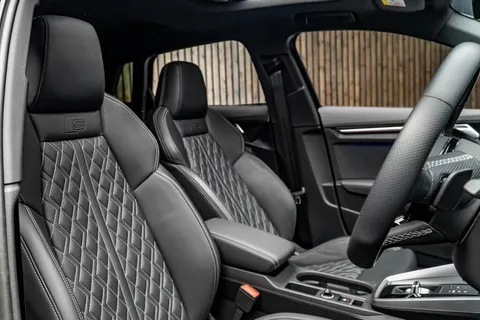 Audi S3 Black Edition Sportback — photo 2 of 41