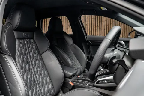 Audi S3 TFSI Black Edition Sportback — photo 2 of 48