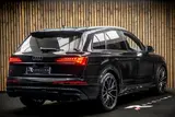 Audi SQ7 Black Edition thumbnail