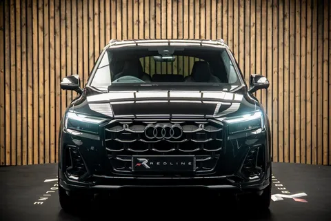 Audi SQ7 Black Edition — photo 5 of 50