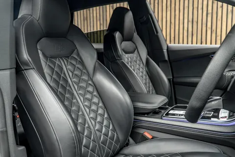 Audi SQ8 Launch Edition — photo 2 of 44