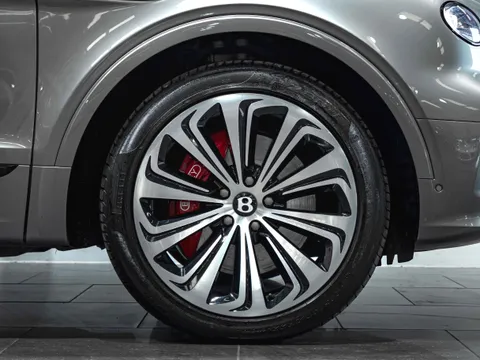 Bentley Bentayga Azure V8 4