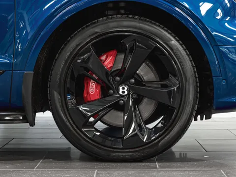 Bentley Bentayga Azure 3