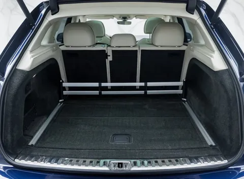 Bentley Bentayga V8 First Edition — photo 2 of 51