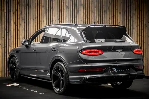 Bentley Bentayga Hybrid — photo 3 of 52
