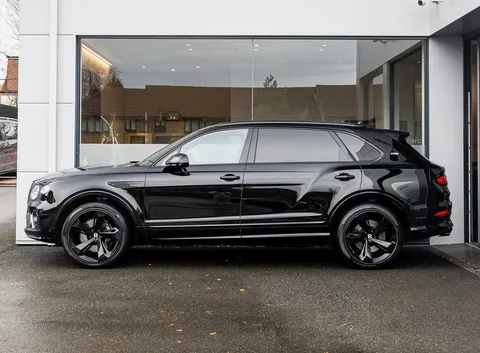 Bentley Bentayga V8 Azure EWB First Edition — photo 4 of 52