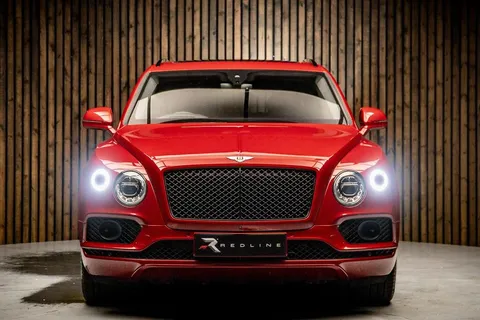 Bentley Bentayga V8 — photo 5 of 45