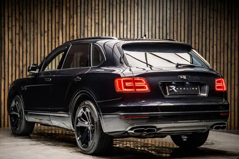 Bentley Bentayga V8 — photo 3 of 39
