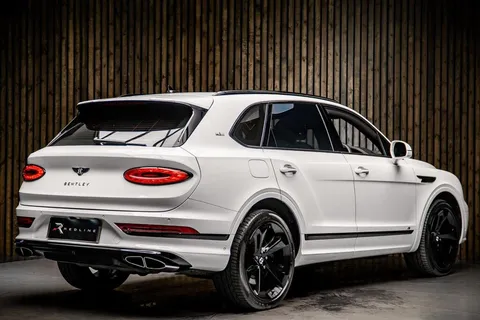 Bentley Bentayga V8 First Edition — photo 4 of 42