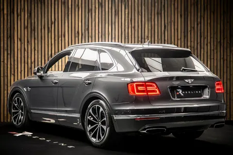 Bentley Bentayga 3