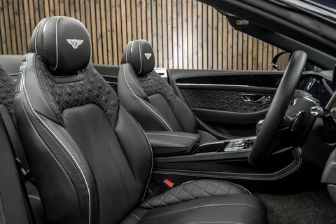 Bentley Continental GTC V8 2