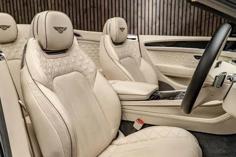 Bentley Continental V8 GTC — photo 2 of 48